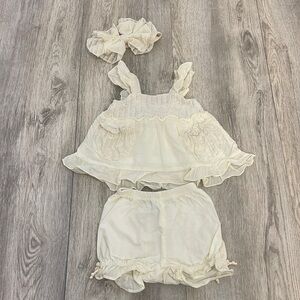 Isobella & Chloe 3 m outfit with bow